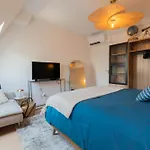 1 Min Walk From Opera - Ac - Authentic Parisian Experience !