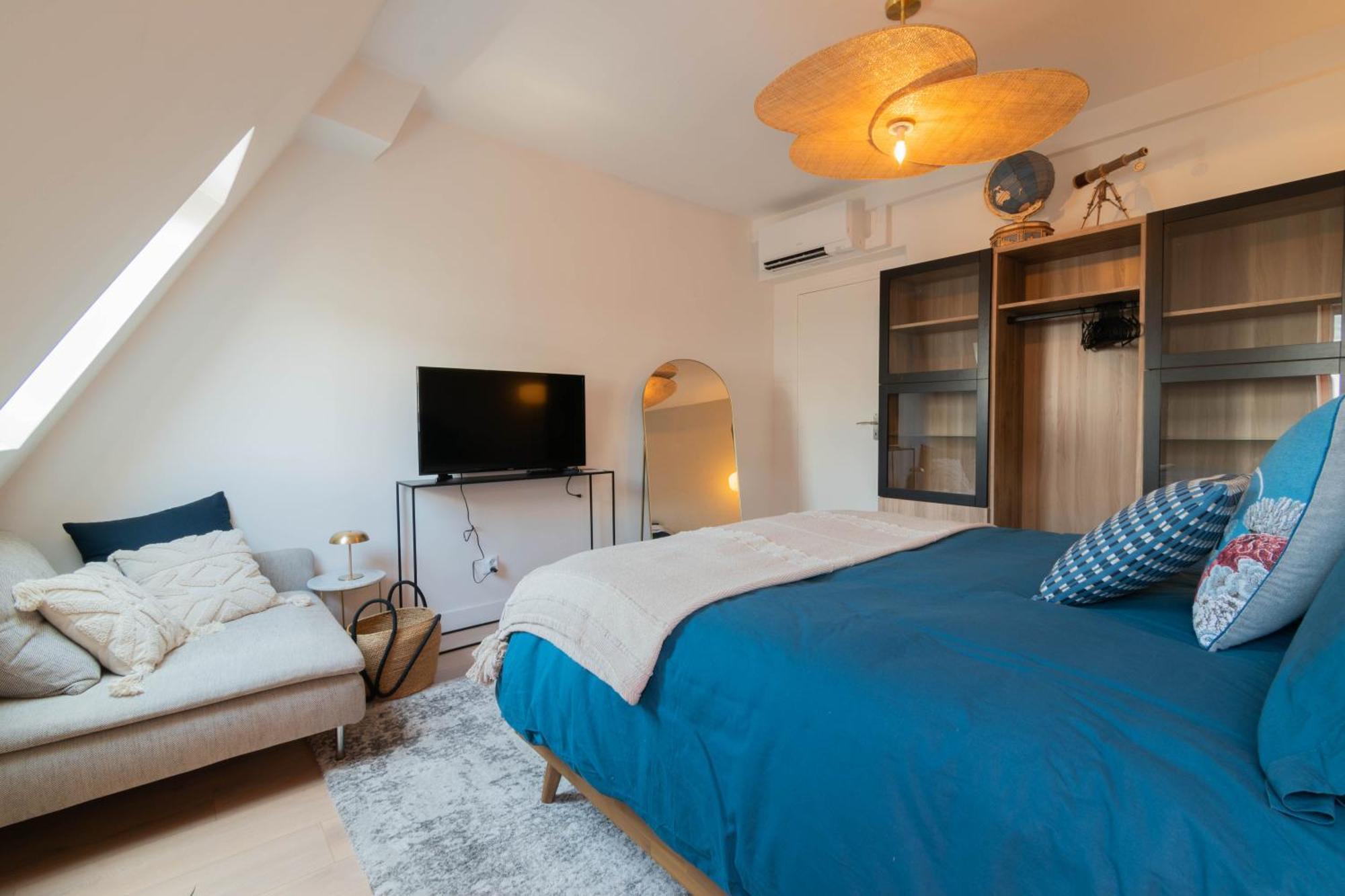 1 Min Walk From Opera - Ac - Authentic Parisian Experience !