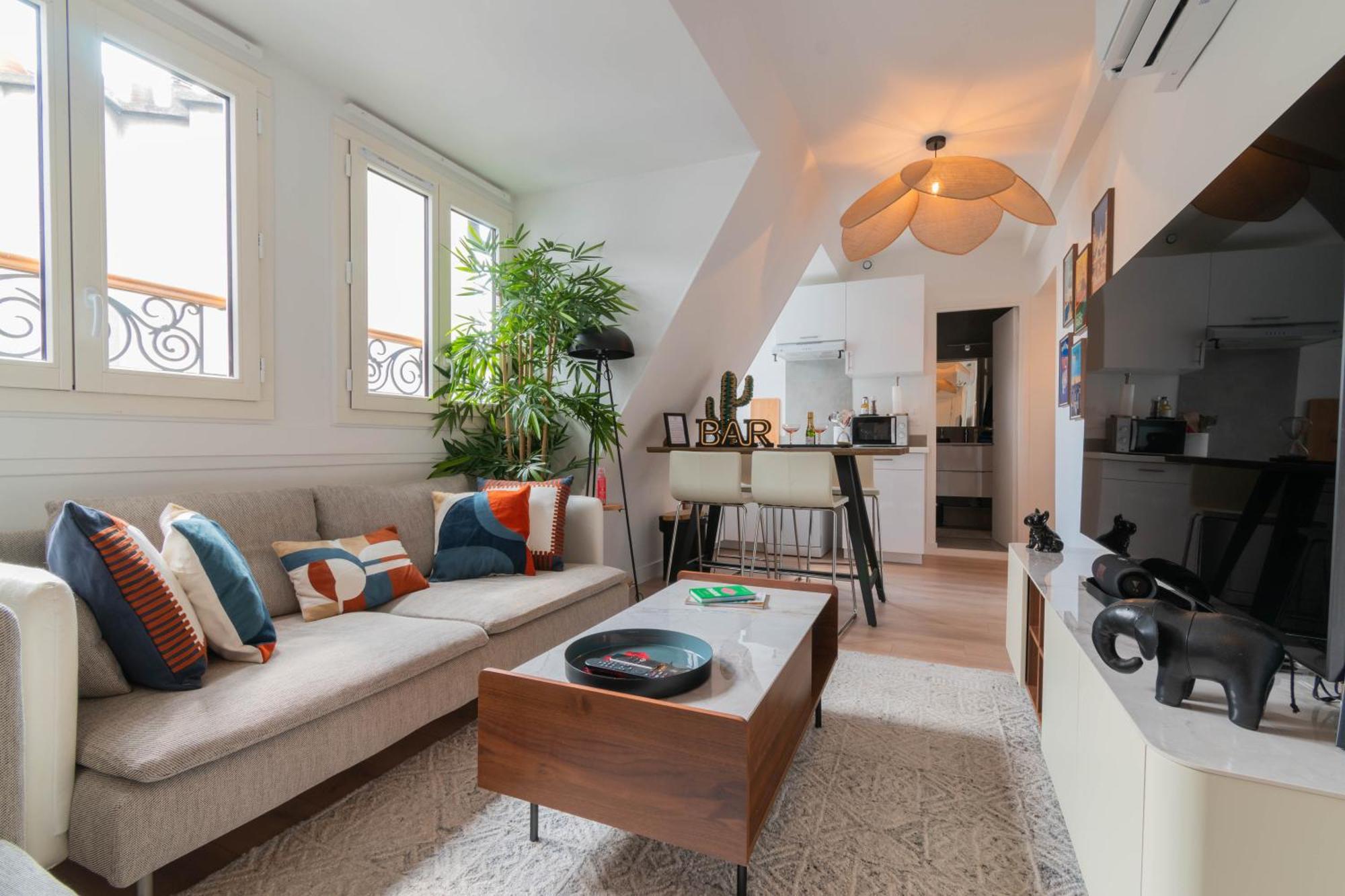 1 Min Walk From Opera - Ac - Authentic Parisian Experience ! Paris